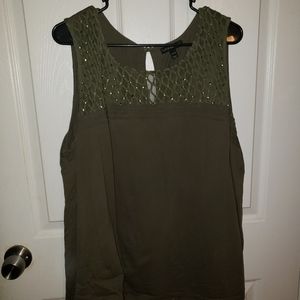 Sleeveless sparkle top